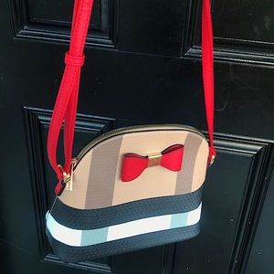 cross body purse | Color: red,black,white and light brown size Os